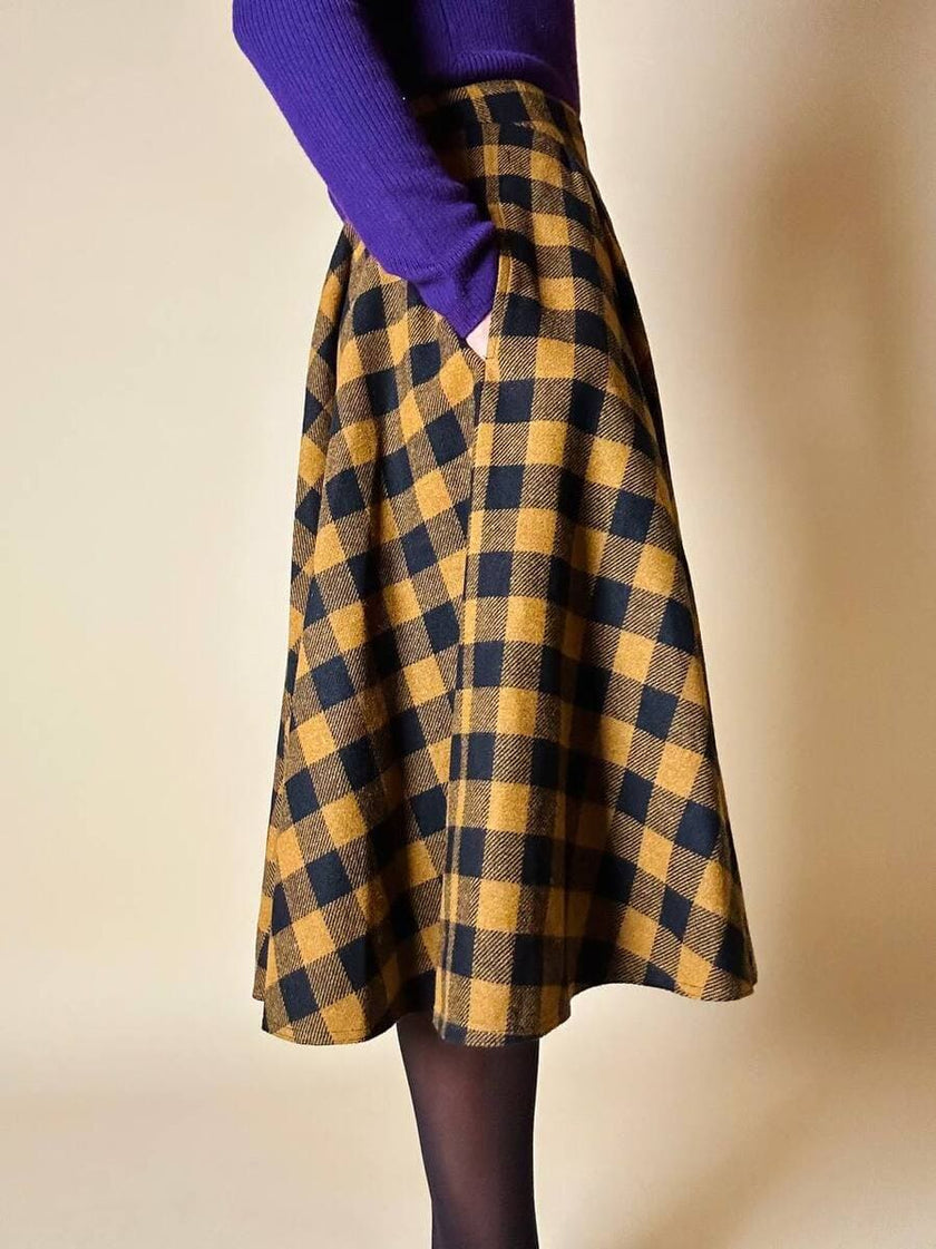 Jupe évasée en laine à motif damier jaune et noir