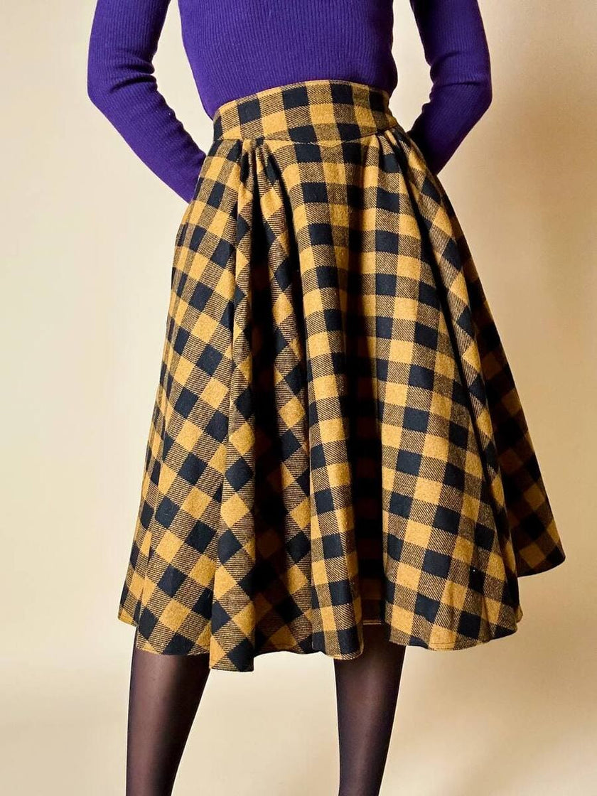 Jupe évasée en laine à motif damier jaune et noir