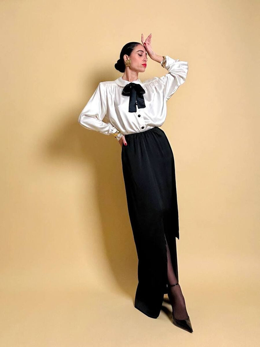 Gonna lunga in raso di seta nero “Yves Saint Laurent Rive Gauche”