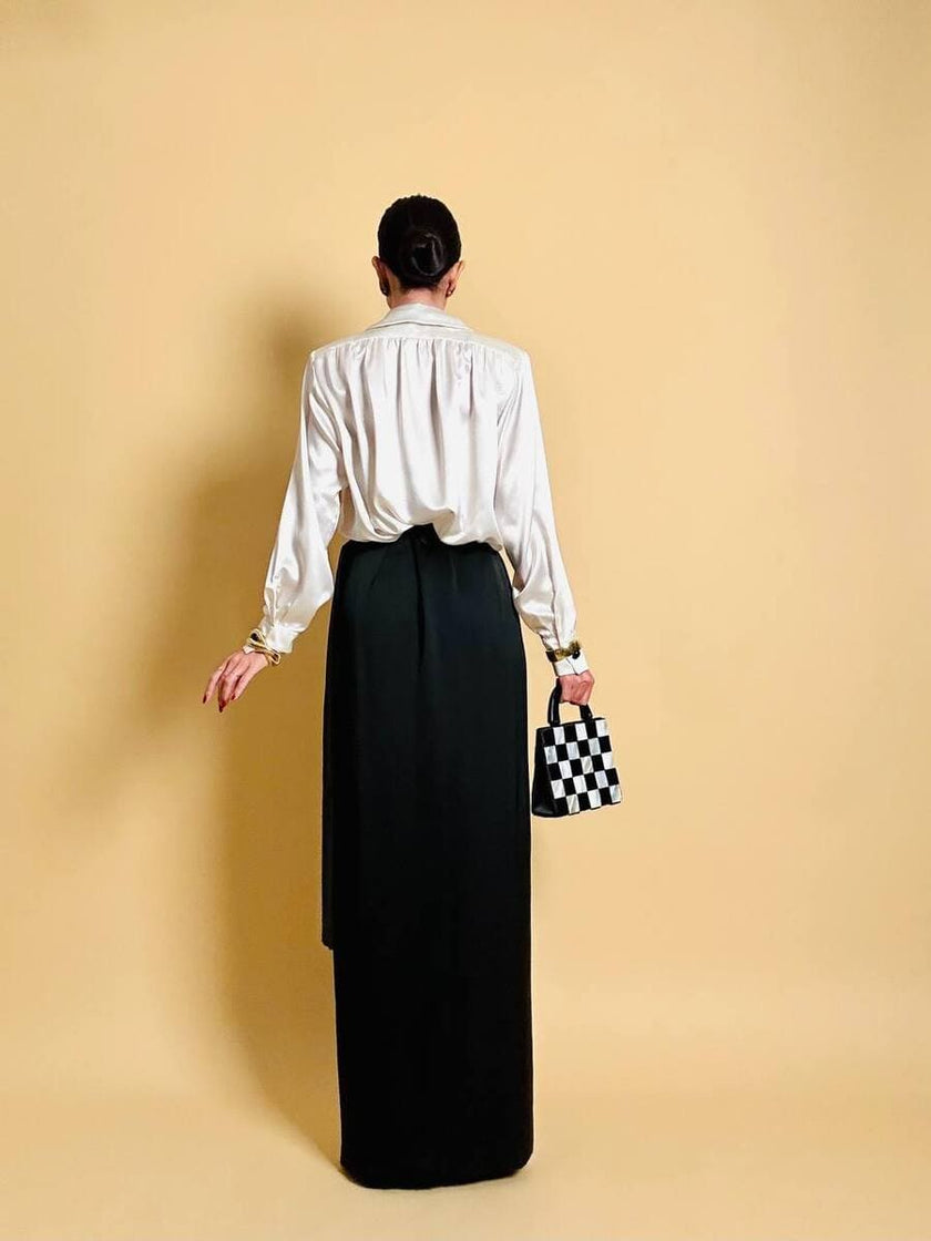 Gonna lunga in raso di seta nero “Yves Saint Laurent Rive Gauche”