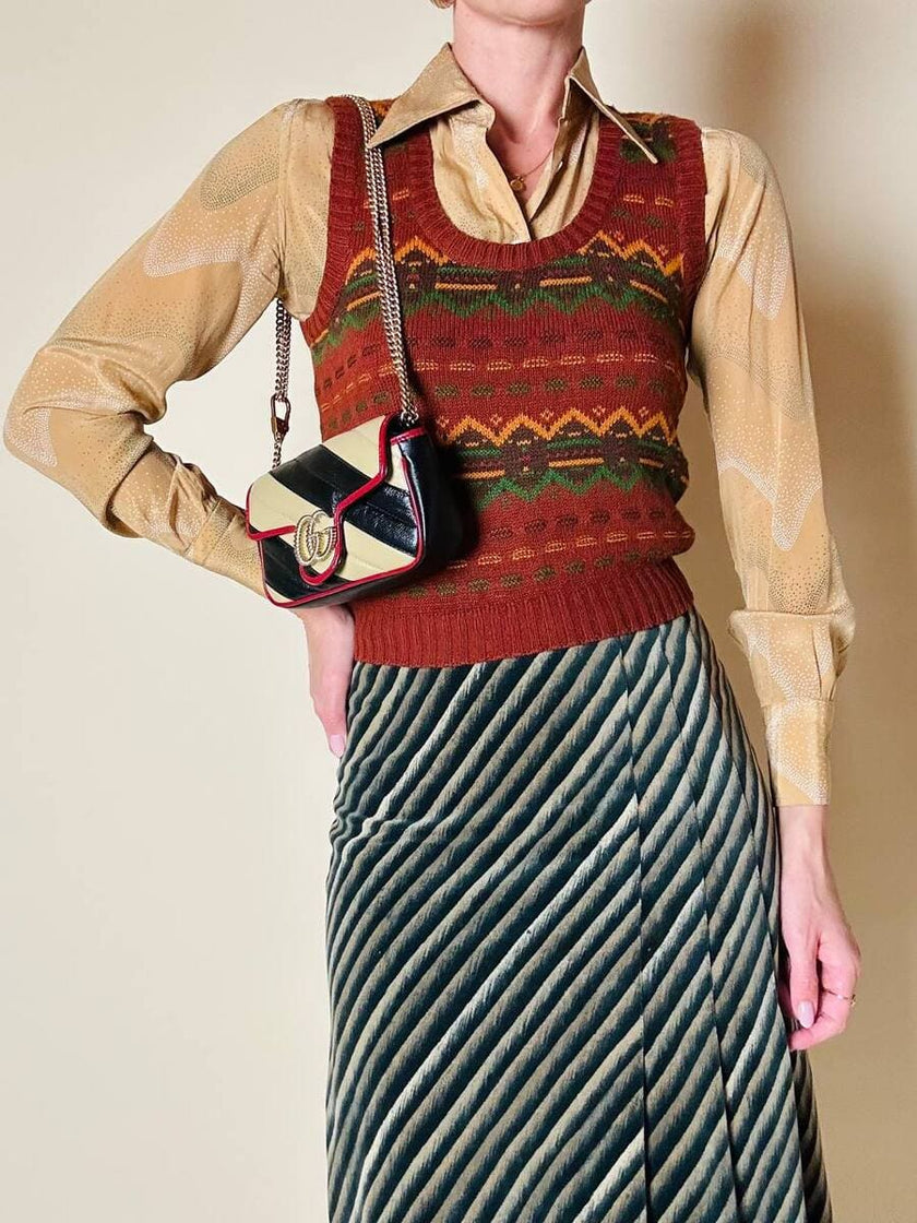 Gilet corto color tabacco in filato Velicren Snia