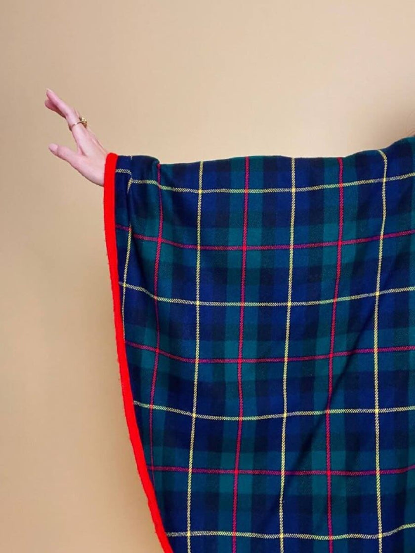 Mantella sartoriale in lana fantasia tartan