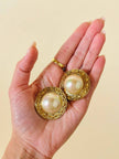Maxi clip dorate con perle cabochon “Christian Dior”