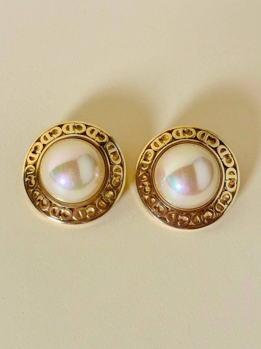 Maxi clip dorate con perle cabochon “Christian Dior”