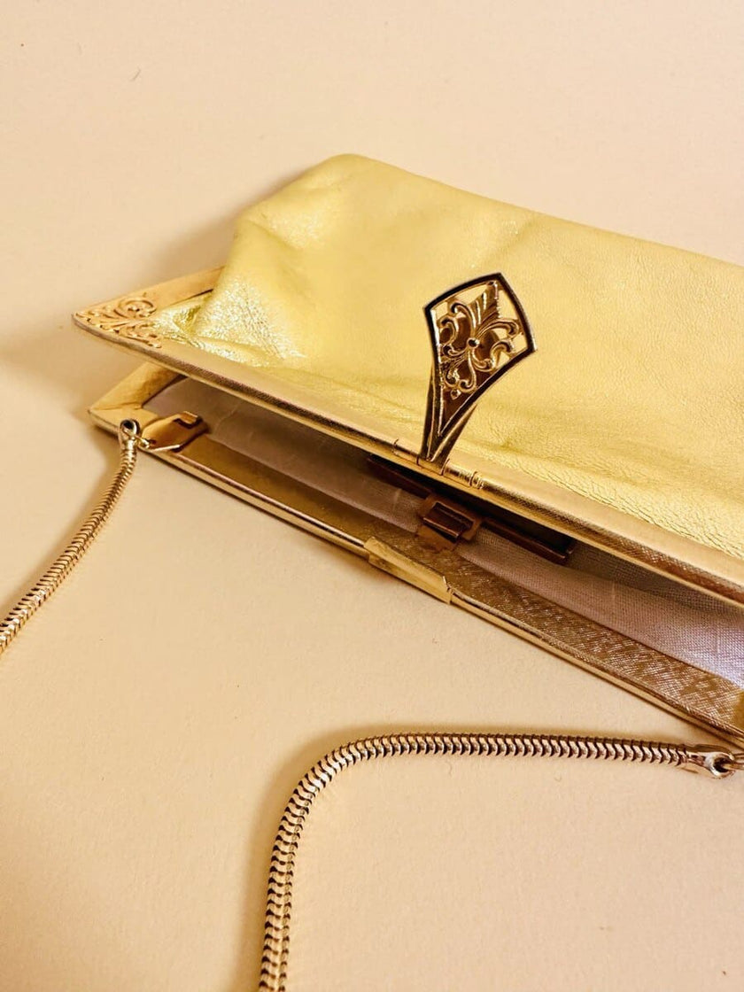 Mini bag in pelle laminata oro con specchietto incorporato