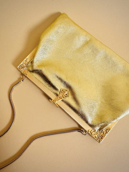 Mini bag in pelle laminata oro con specchietto incorporato