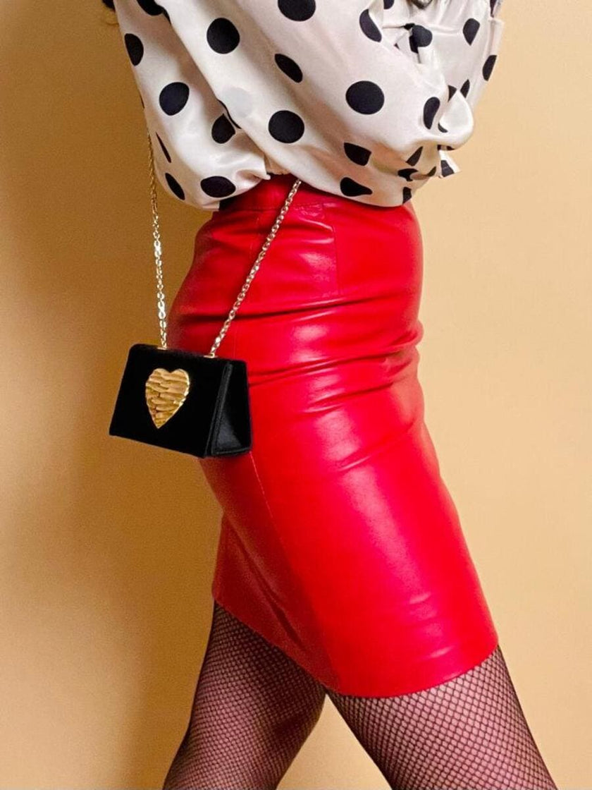 Mini bag a tracolla in raso nero con maxi cuore oro