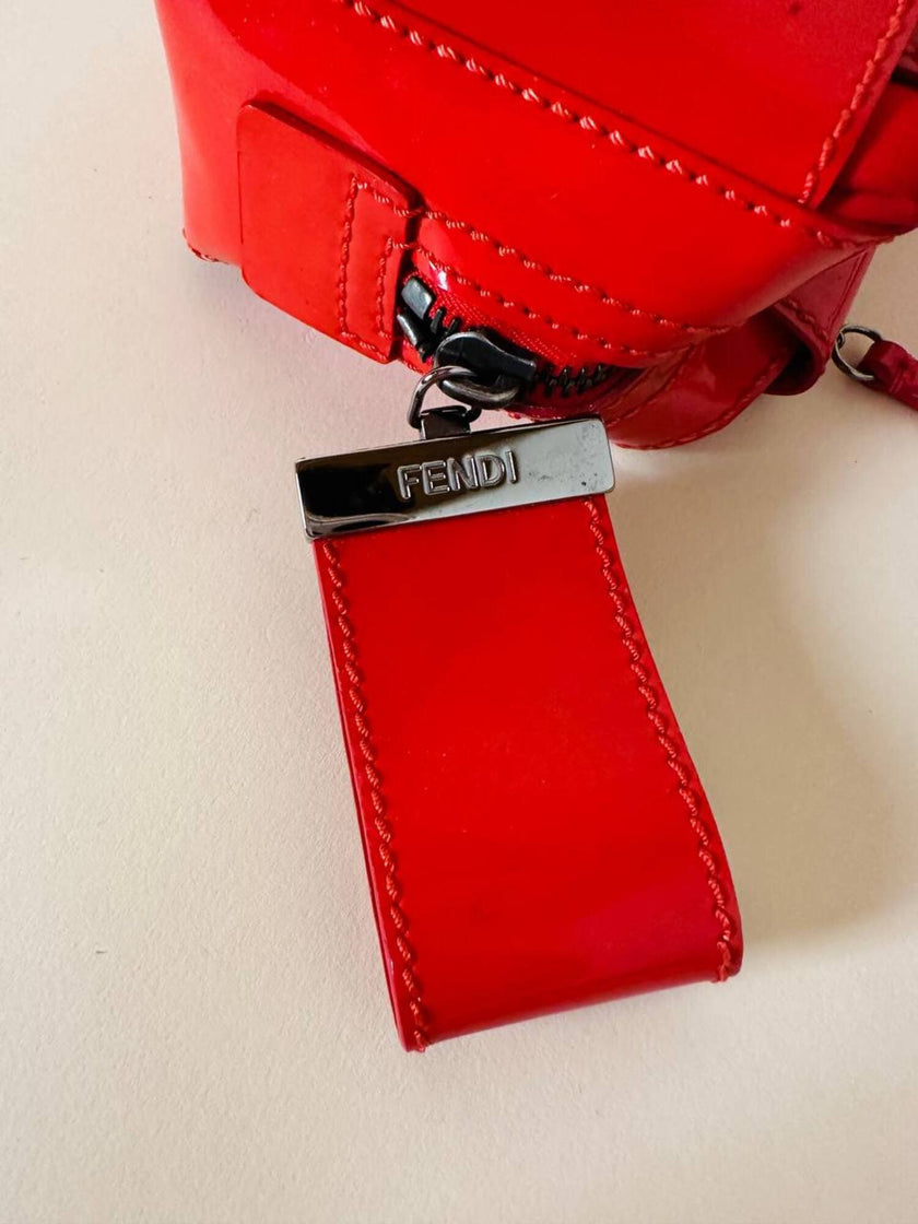 Mini bag in vernice arancione con logo in specchio argento “Fendi”