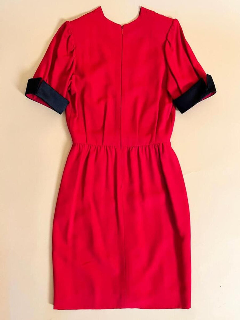 Mini dress rosso con riporti in seta nera 