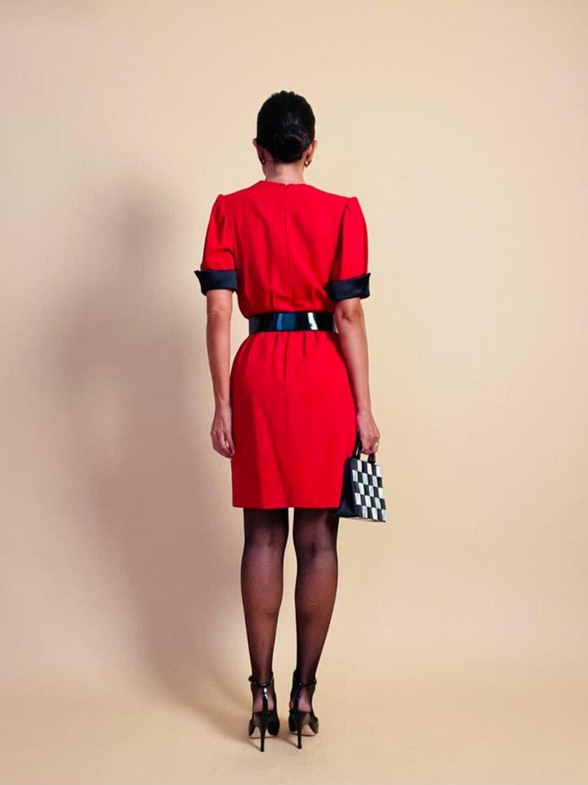 Mini dress rosso con riporti in seta nera 