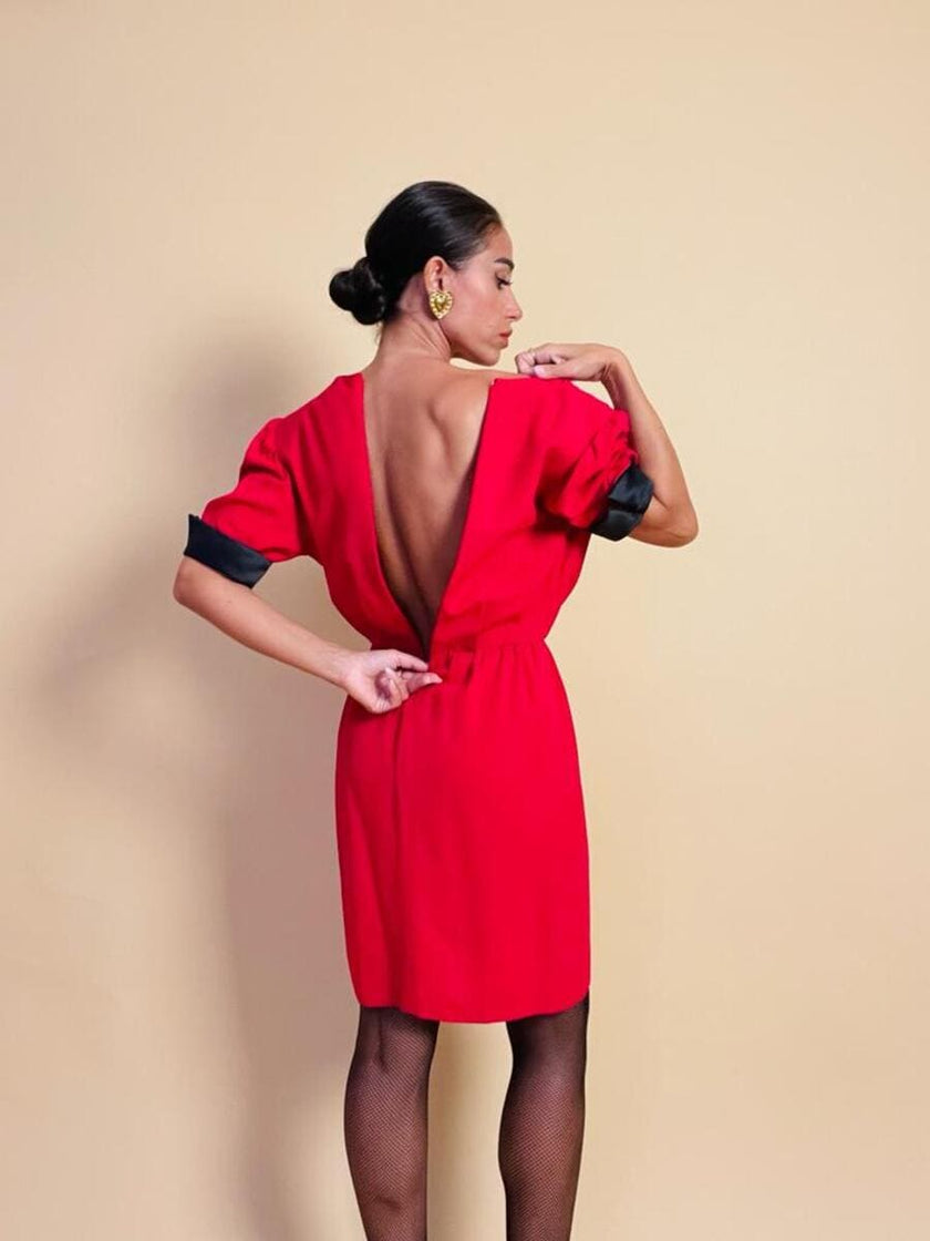 Mini dress rosso con riporti in seta nera 