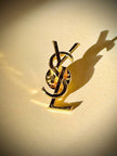 Mini spilla logo Yves Saint Laurent