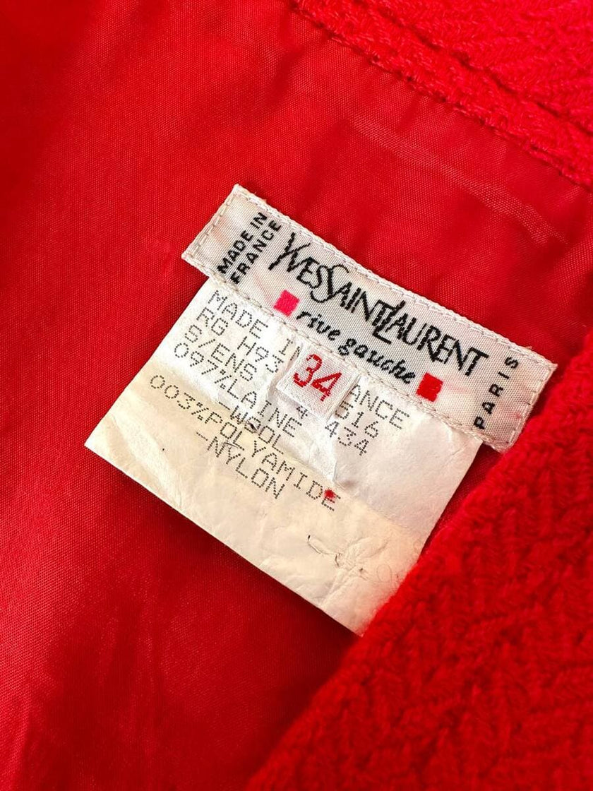 Minigonna a portafoglio in lana rossa con maxi bottoni a cuore “Yves Saint Laurent”