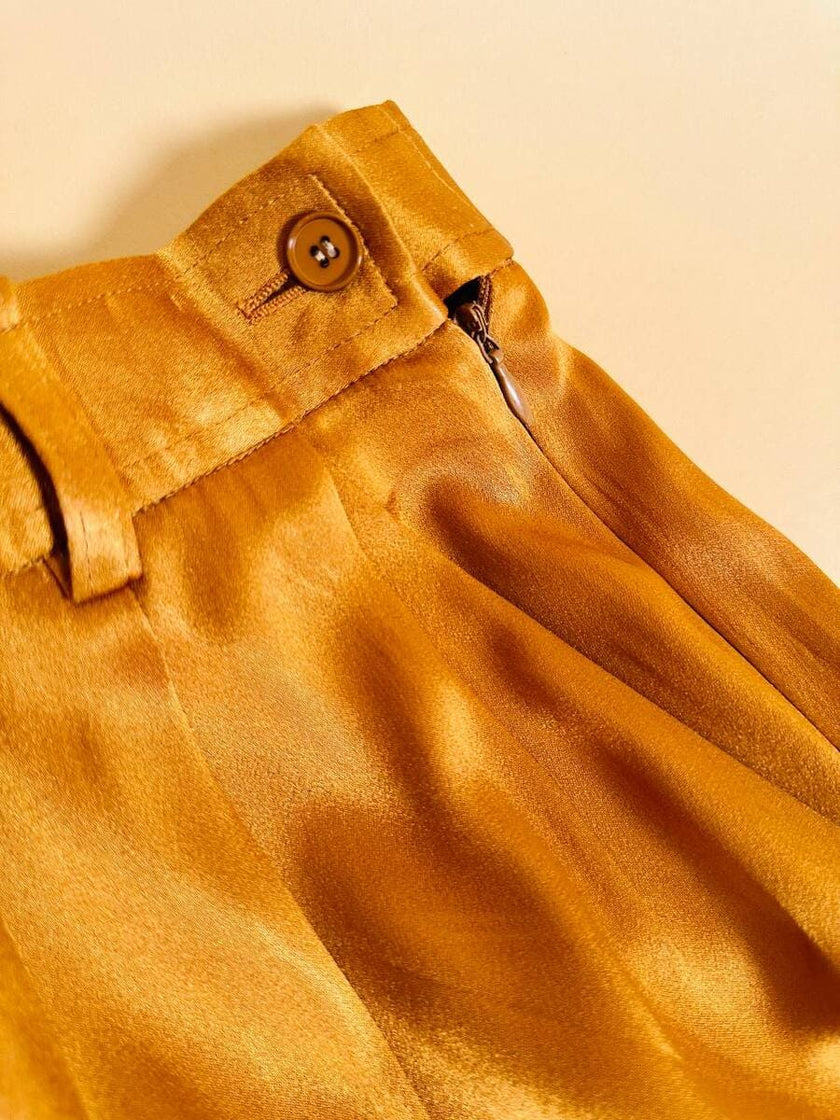 Pantalone a palazzo in cady lucido color ambra 