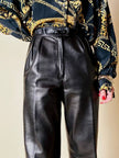 Pantalone in pelle nera con pinces “Oux follies d’Isabel”