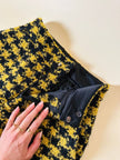 Pantalone a palazzo giallo e nero in lana bouclé fantasia pied de coque “Weili Zheng”