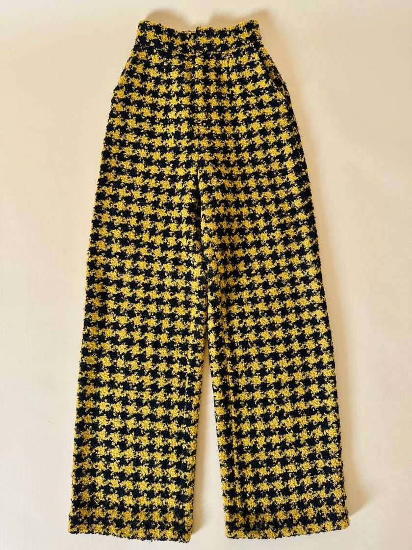 Pantalone a palazzo giallo e nero in lana bouclé fantasia pied de coque “Weili Zheng”