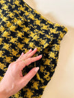 Pantalone a palazzo giallo e nero in lana bouclé fantasia pied de coque “Weili Zheng”