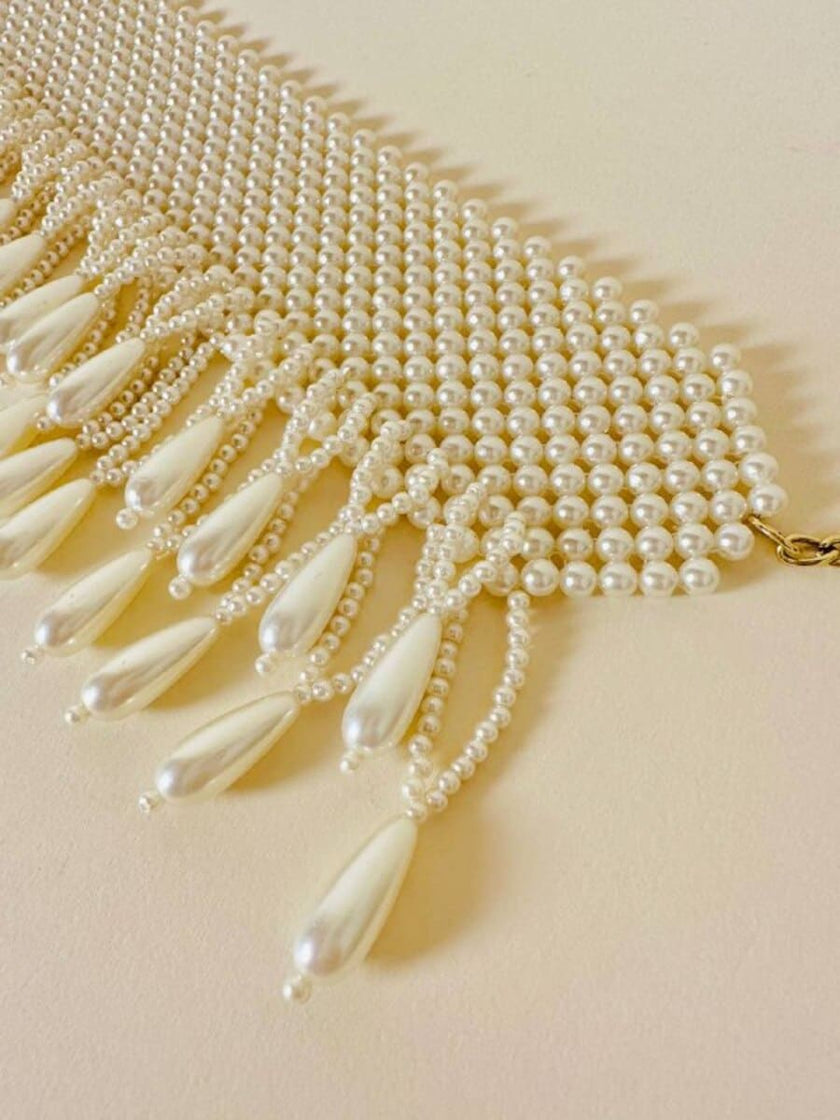 Maxi choker di perle bianche sintetiche
