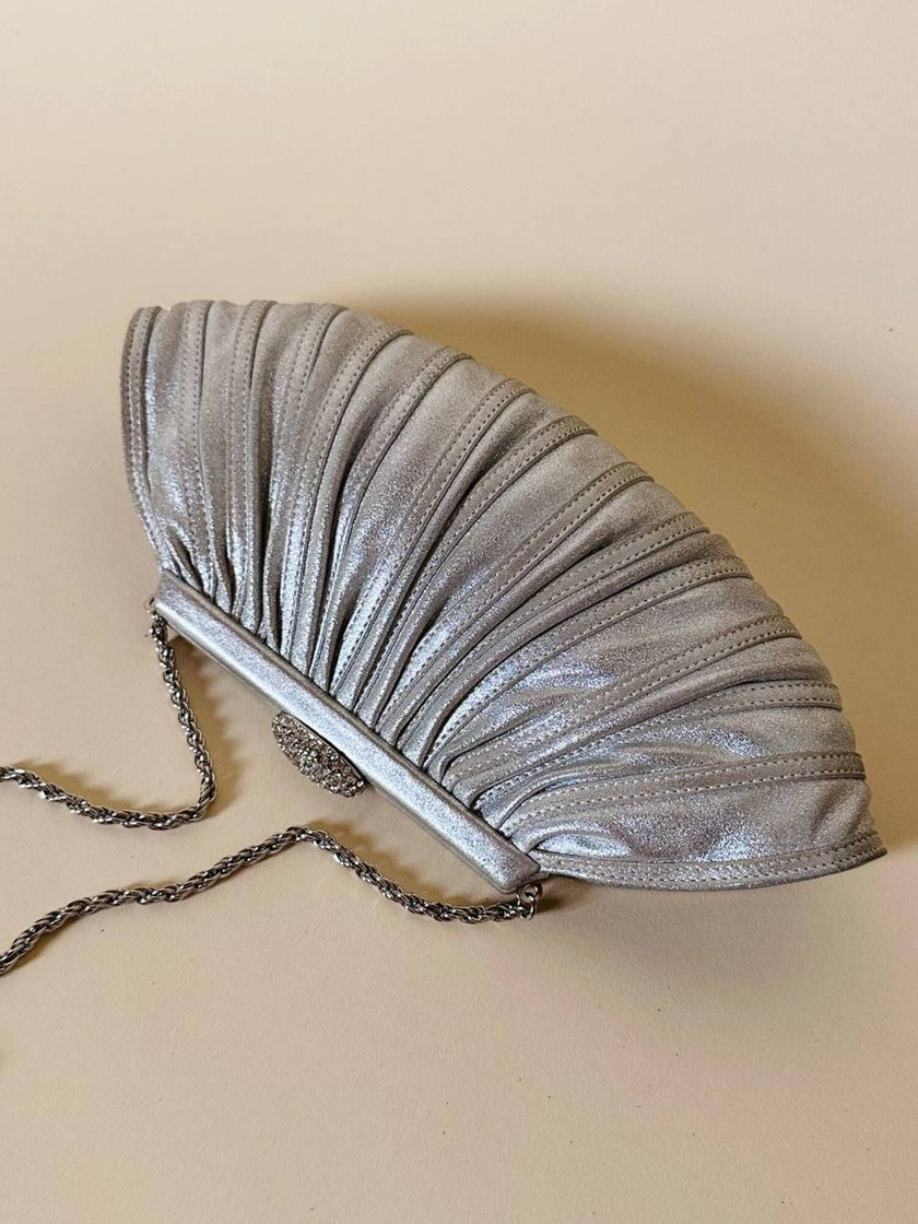 Pochette argento con chiusura gioiello e tracolla in carena “Rodo”