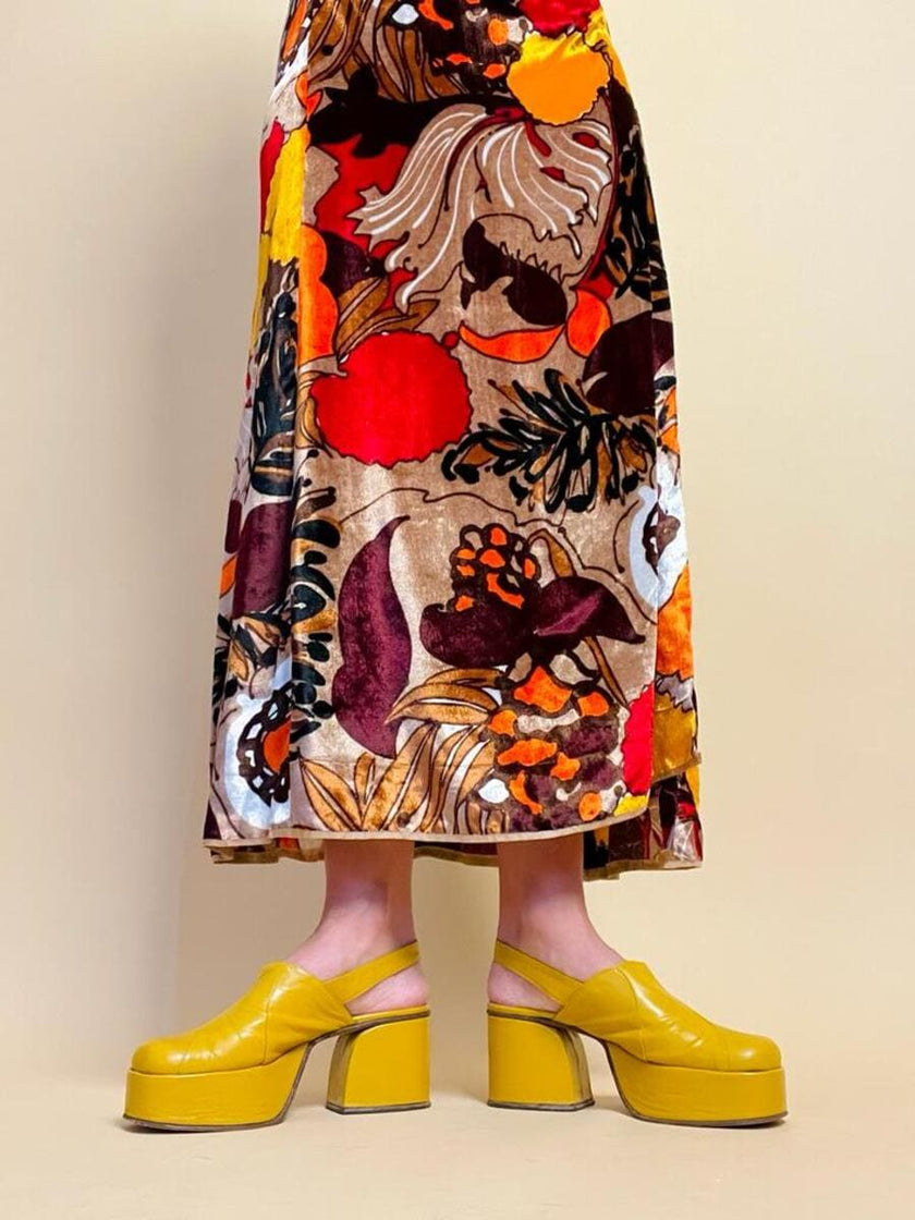 Sabot con platform in pelle giallo senape