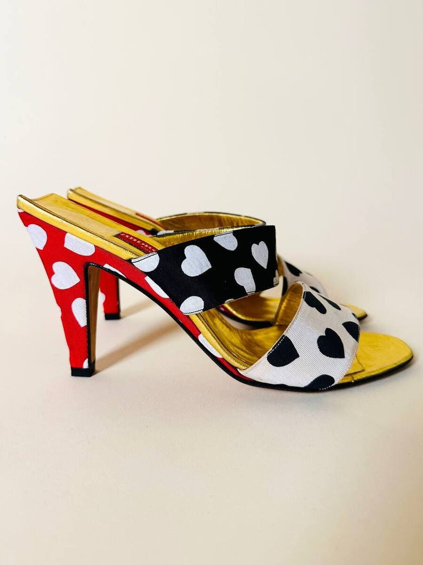 Sandali a due fasce in gros grain stampa cuori “Andrea Pifster Couture”
