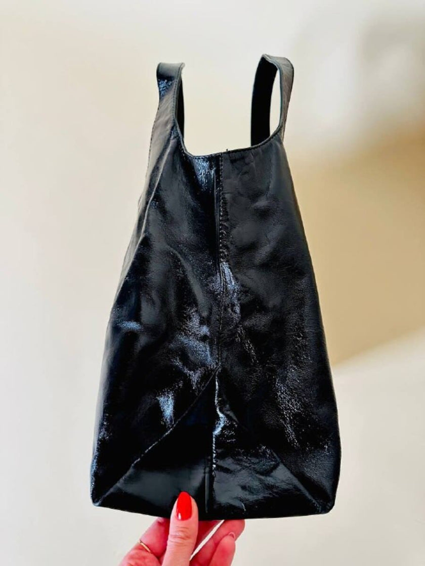 Shopping bag in vernice nera