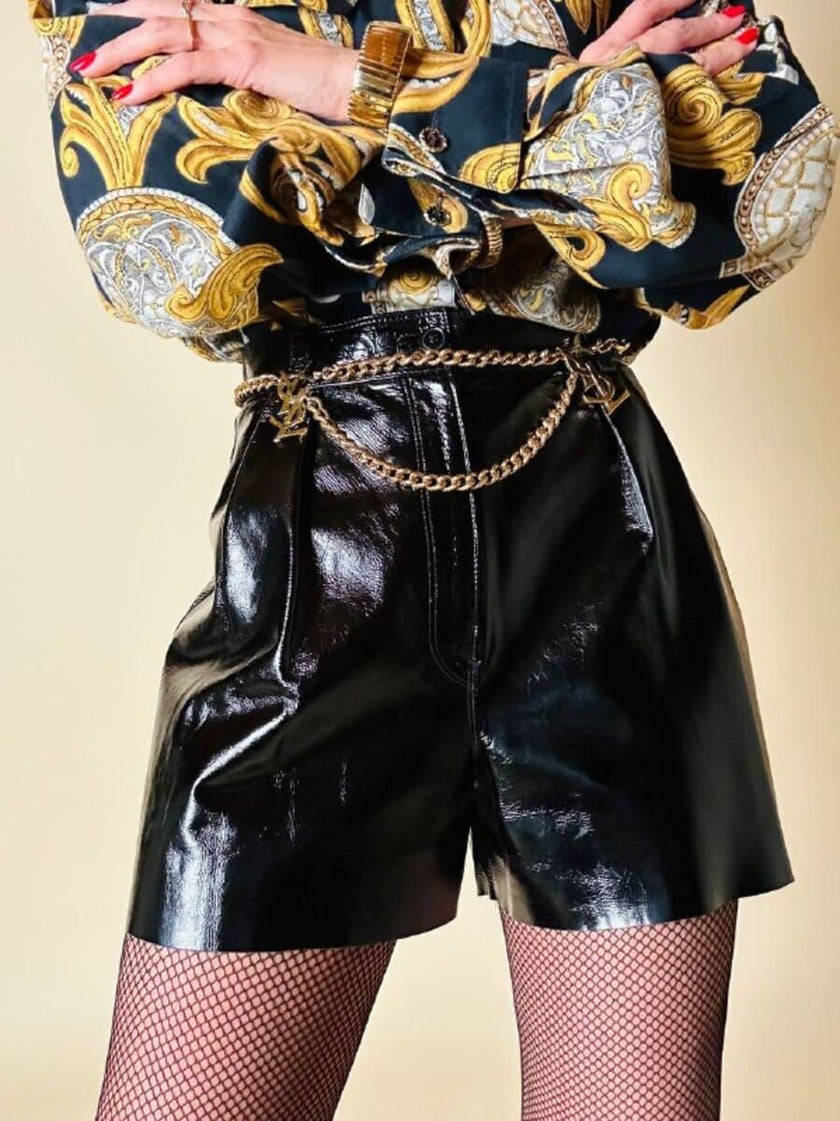 Leather short in vernice nera “Fendi”