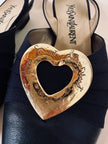 Slingback vintage Yves Saint Laurent blu notte con cuori gioiello dorati