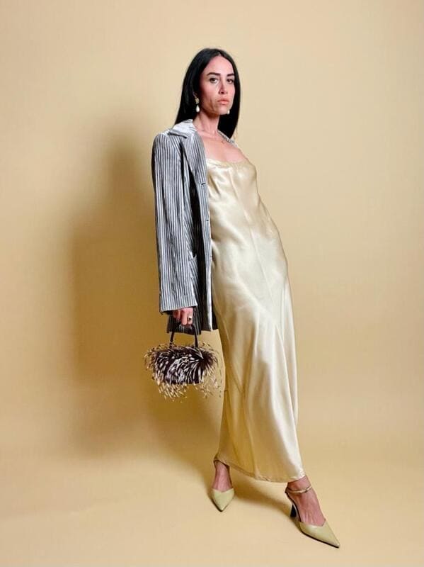 Slip dress in seta champagne by Malizia