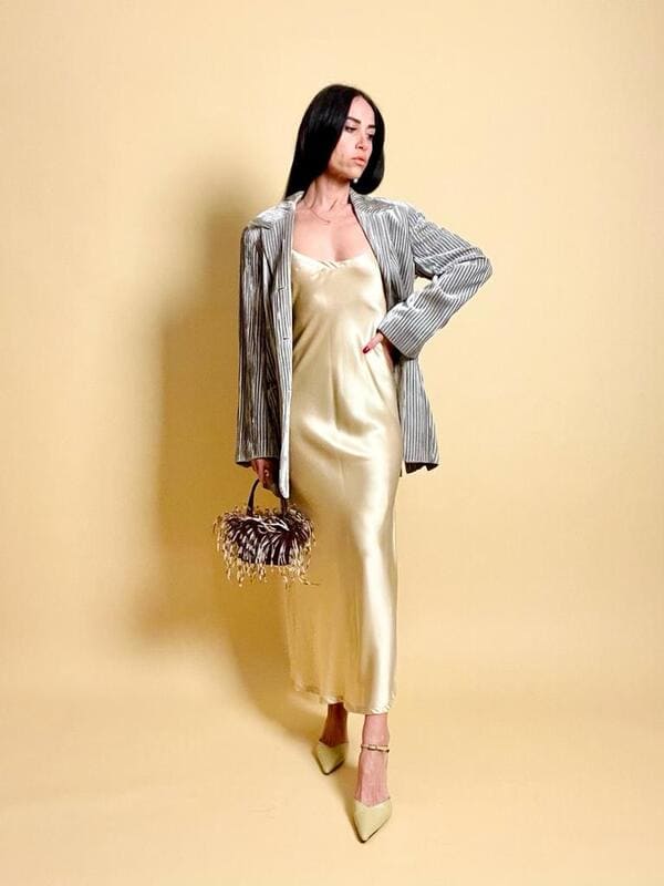 Slip dress in seta champagne by Malizia