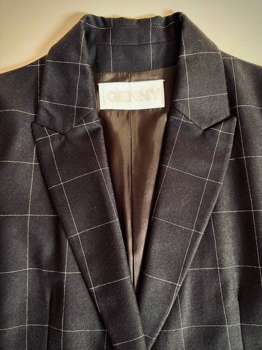 Tailleur “Genny” in rasato di lana misto cachemire color ebano fantasia finestrata