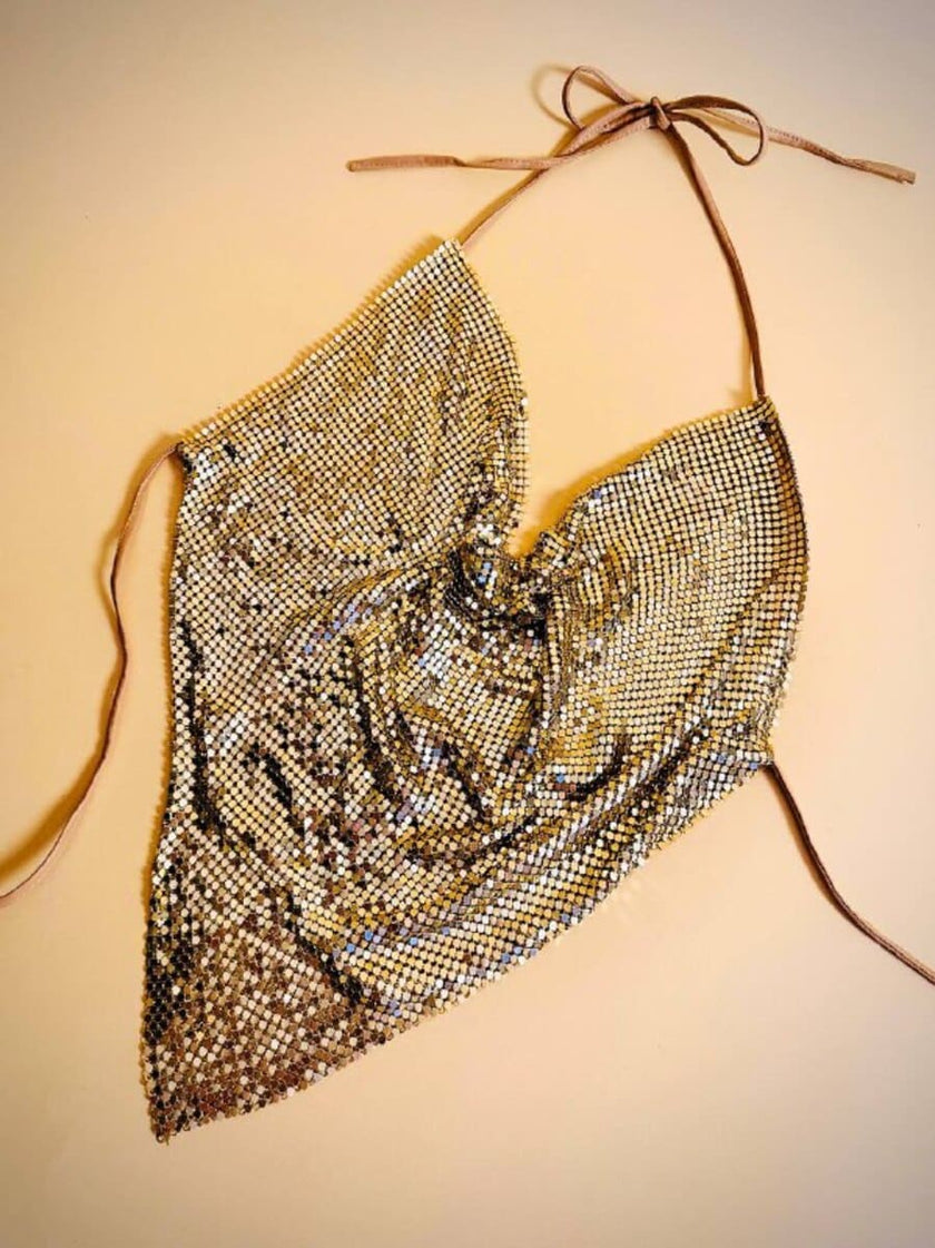 Top vintage a fazzoletto in maglia metallica oro