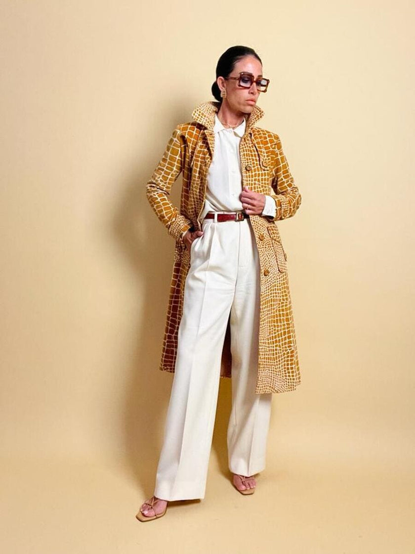 Trench sartoriale in velluto stampato fantasia giraffa