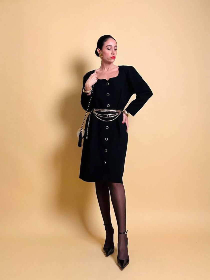 Petite robe noire avec boutons bijoux « Yves Saint Laurent »