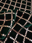 Tubino in velluto verde bottiglia con ricamo in paillettes a losanghe 