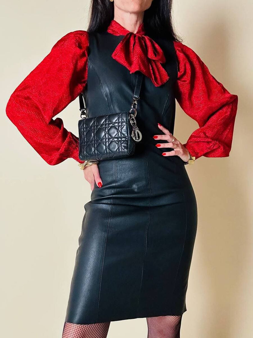 Tubino smanicato in pelle nera stretch