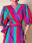 Wrap dress a righe multicolor con fusciacca in coordinato “Yves Saint Laurent”