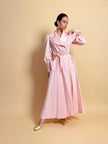 Wrap dress in raso rosa con rose bianche floccate