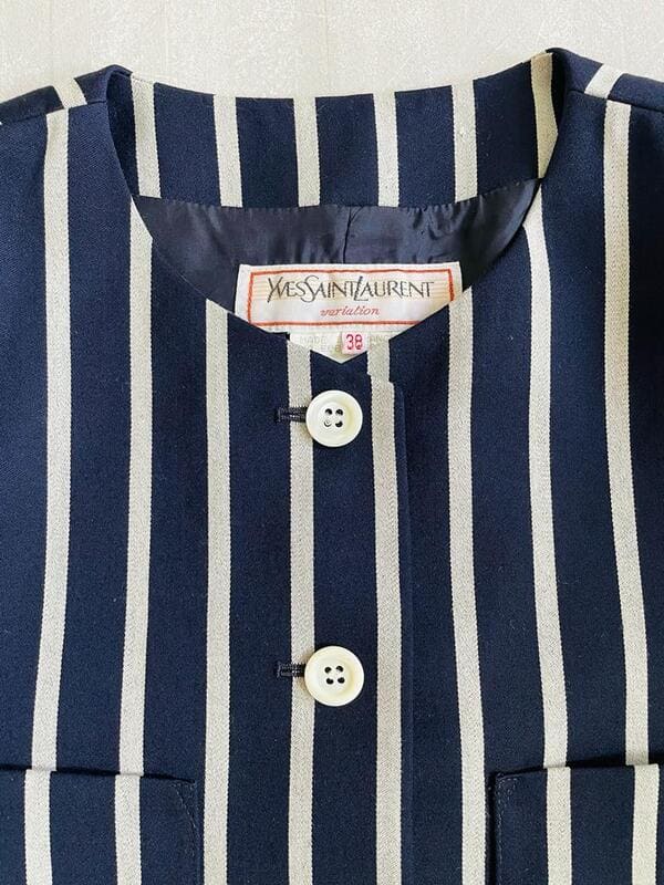 Iconico blazer gessato Yves Saint Laurent