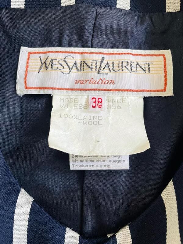 Iconico blazer gessato Yves Saint Laurent