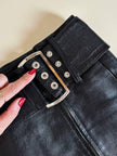 Minigonna in pelle con zip laterale e maxi cintura in coordinato “La Loggia”