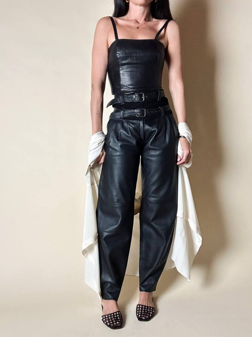 Pantalone vintage in pelle e camoscio nero a vita alta con doppie cinture