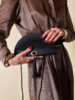 Pochette a ventaglio in raso micro plissé con nappa couture e tracolla “Guy Laroche”
