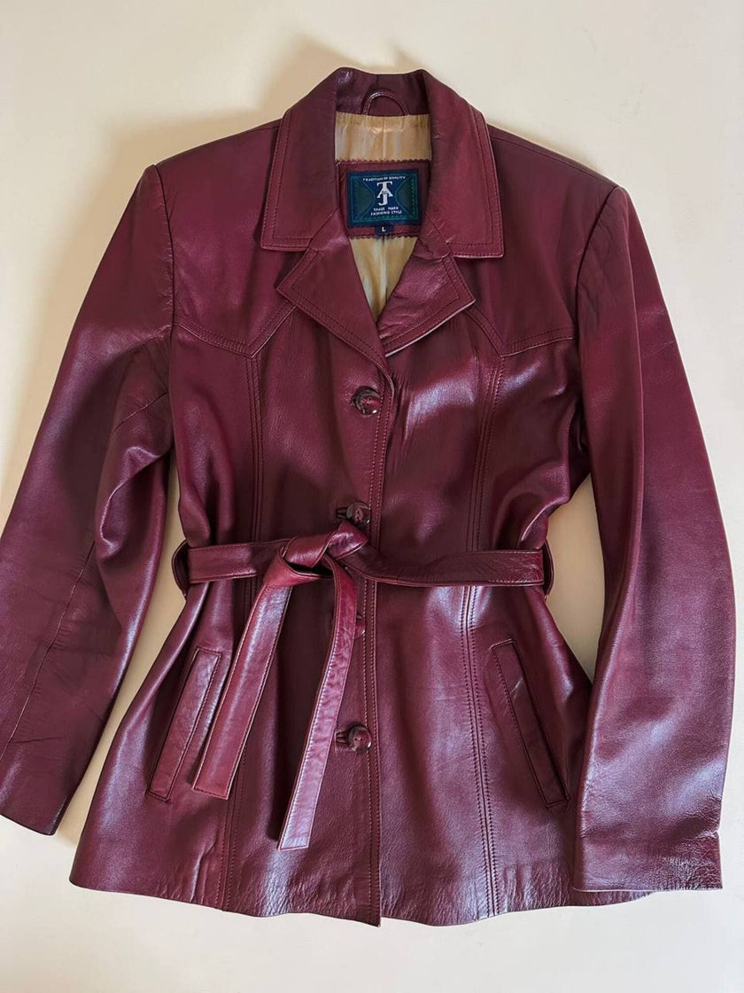Giacca in pelle bordeaux con cintura in vita Tradition Of Quality Trade Mark Fashion Style