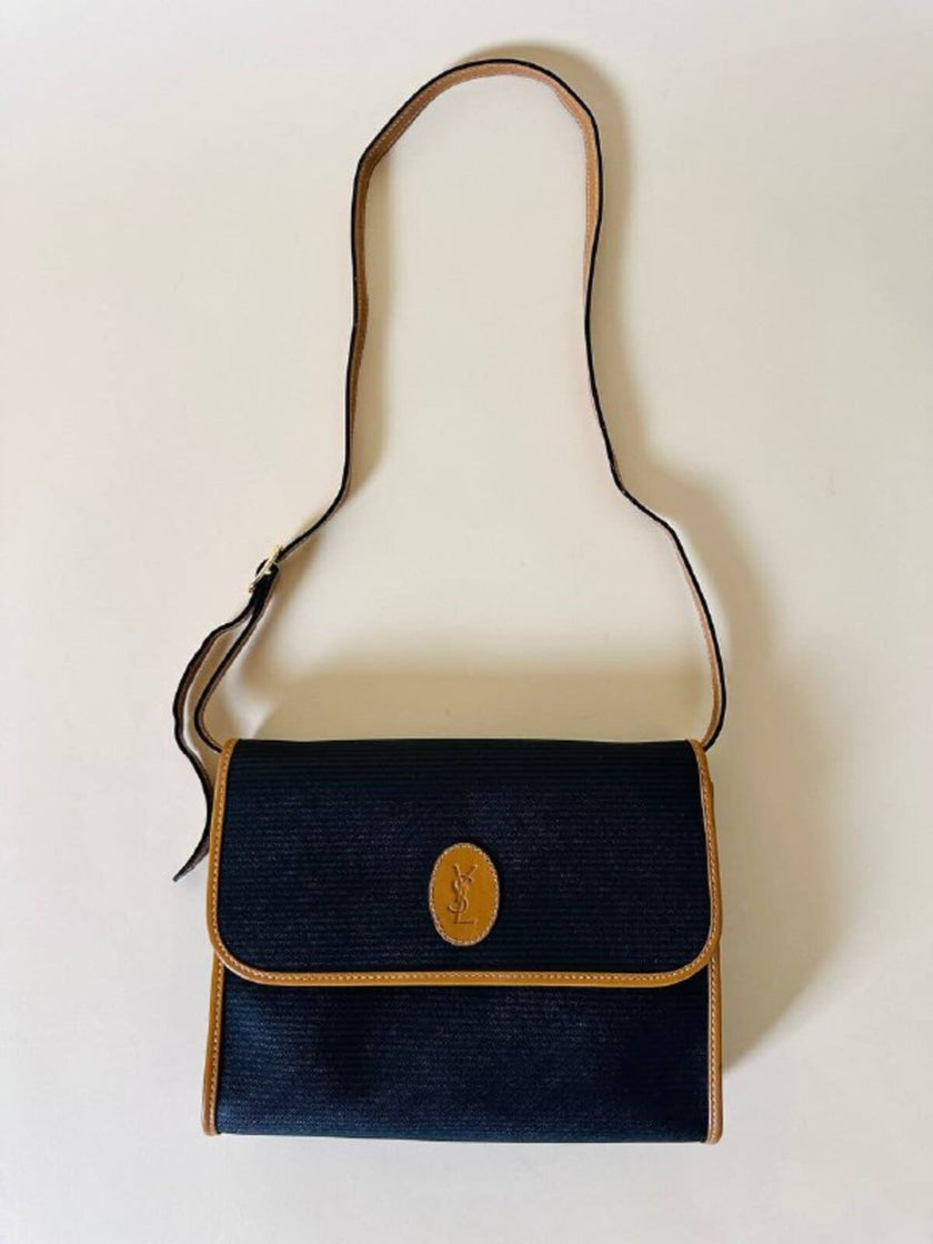Borsa messenger in pelle nera stampata con profili cuoio “Yves Saint Laurent”