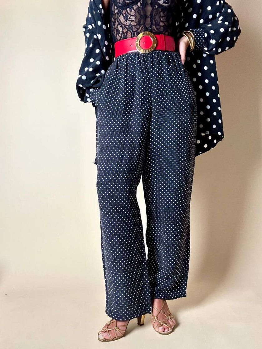 Completo oversize nero a pois bianchi in Cupro “Divina”