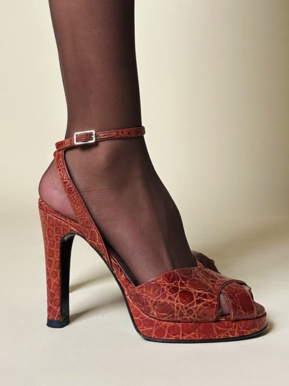 Sandali Sergio Rossi in pelle stampa coccodrillo color ruggine