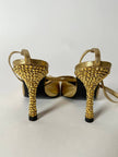 Décolleté slingback Gianni Versace in pelle laminata oro con punta affusolata lacci alla caviglia e tacco gioiello