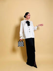 Camicia in raso bianco con fiocco nero “Yves Saint Laurent”